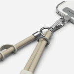 Lanière de téléphone beige doré